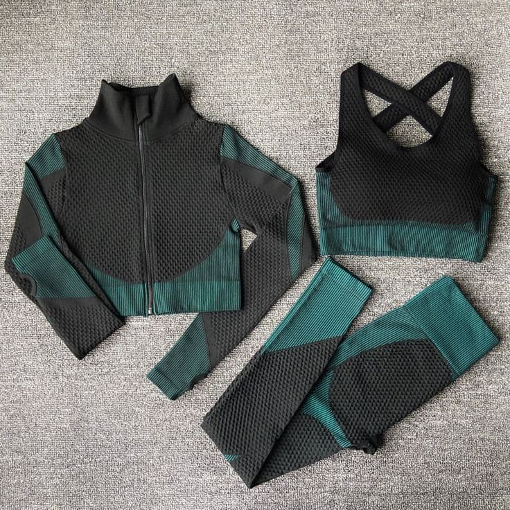 Moisture-wicking athletic jersey in performance fabric